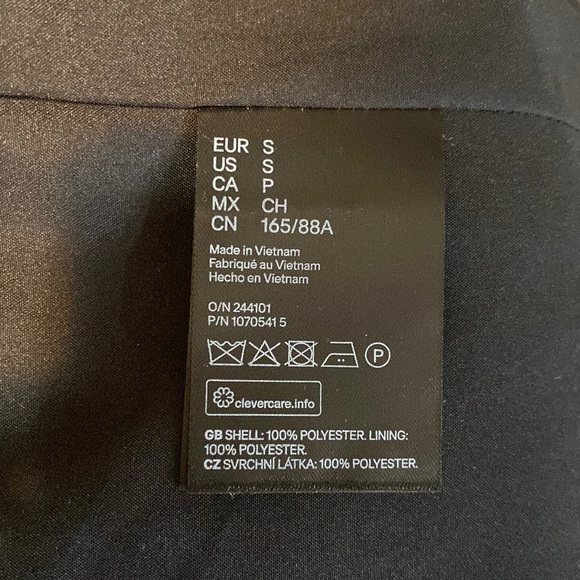 NWT H&M Black Full Sleeve Blazer - Picture 3 of 6